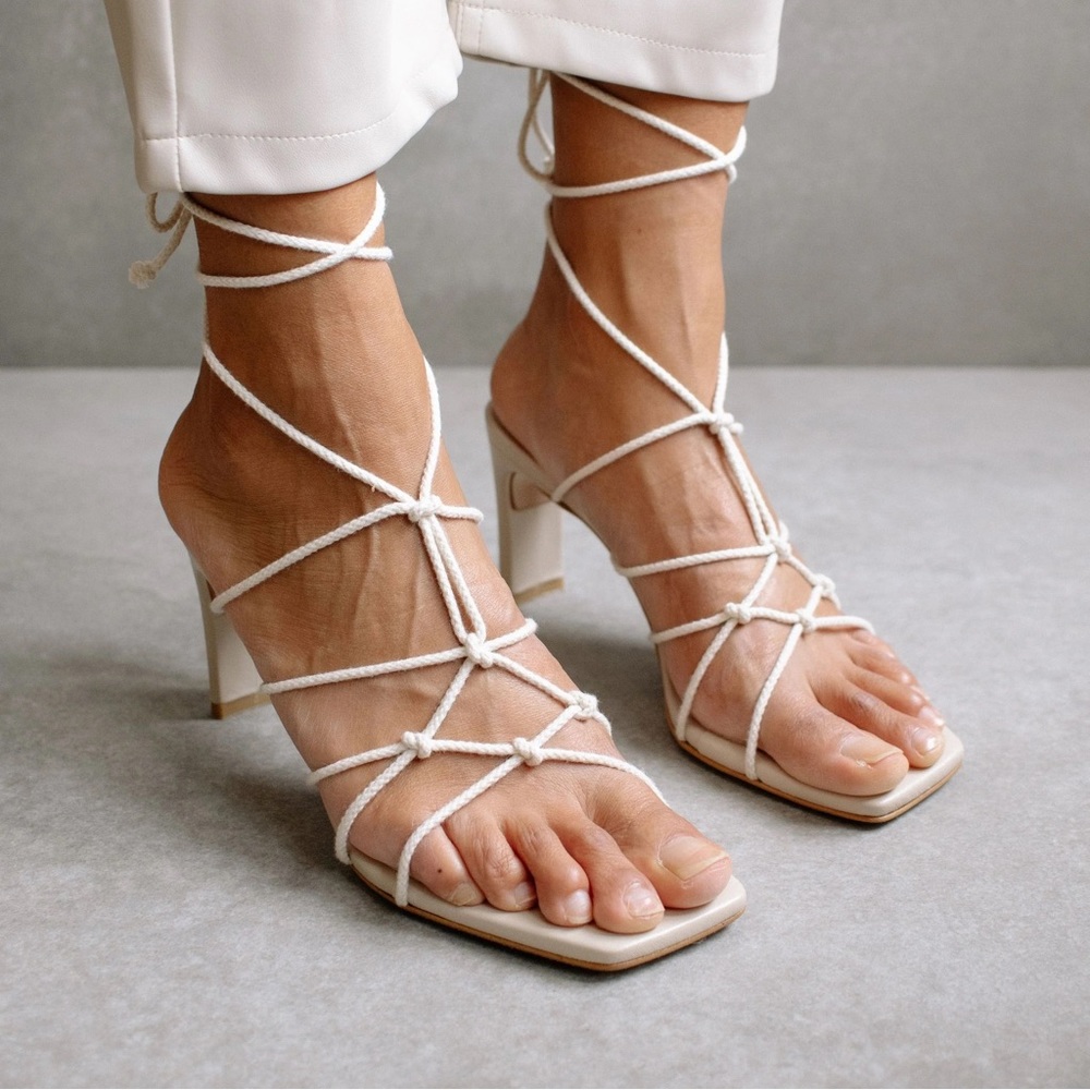 Alohas lace up sandals